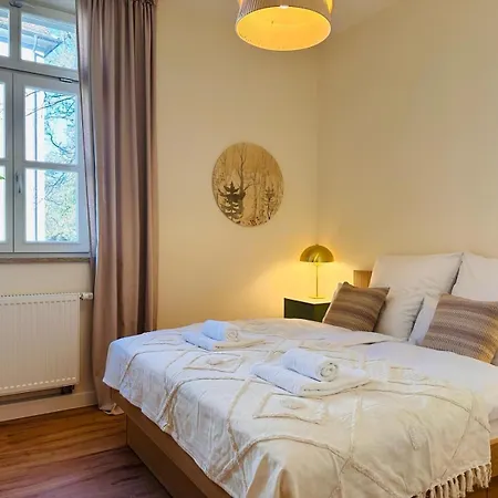 Grosszuegig Und Super Zentral アパート レーゲンスブルク