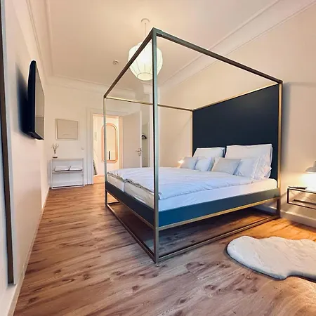 Grosszuegig Und Super Zentral